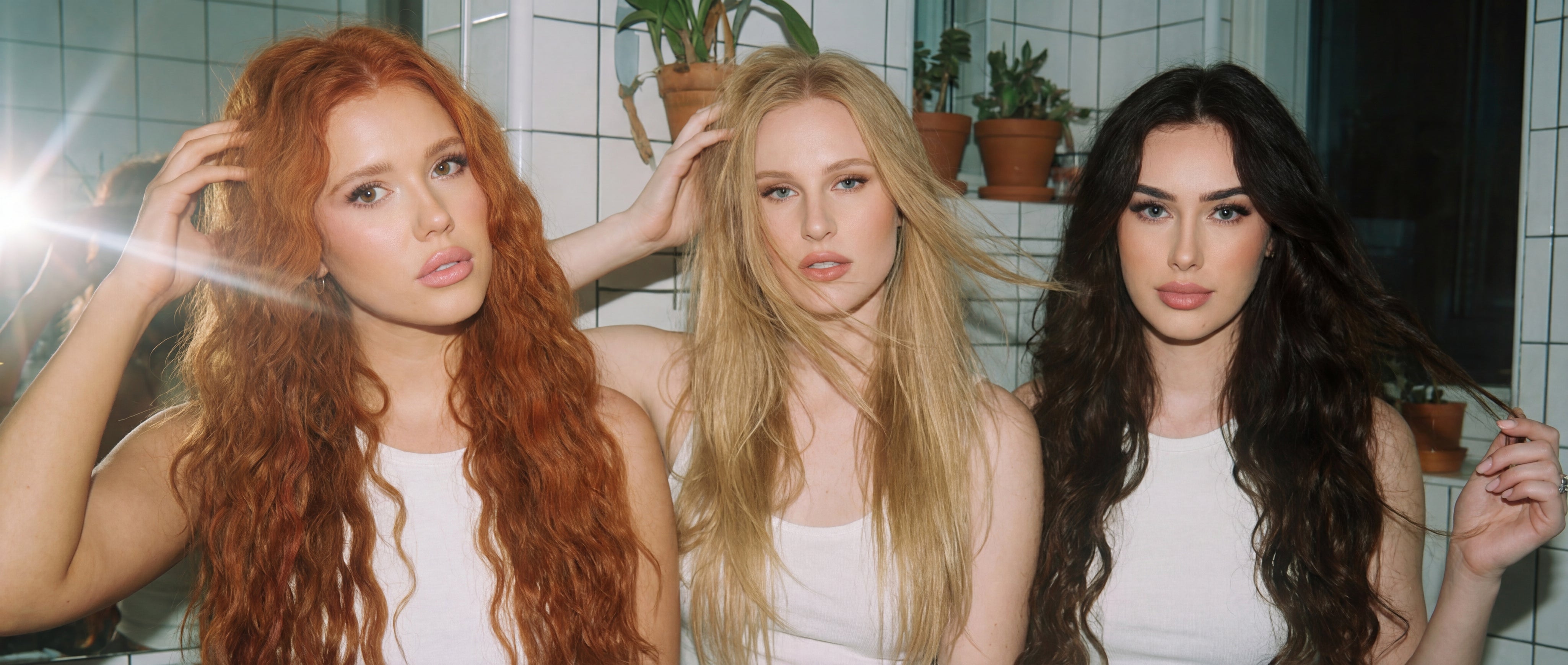 3-Girls_vintage_shot.webp